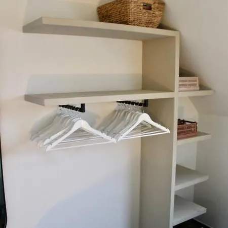 Met Zonnig Terras Apartamento